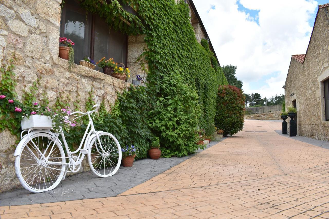 Hotel Rural A Velha Fabrica Valverde del Fresno Exterior photo